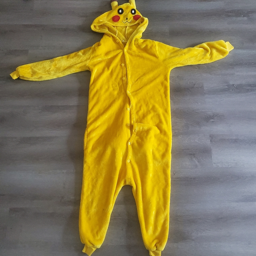 Pikachu Full Onesie Size Adult Button Up Cotton Polyester Men Small (155/100B)